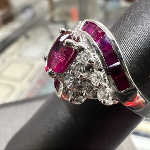 14k White Gold Diamond & Ruby Ring - Picture 8 of 9